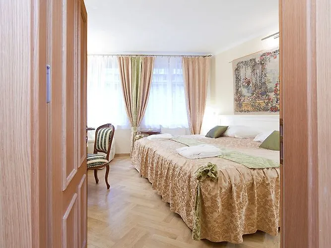 Louren - The Bridge Inn Aparthotel Prague