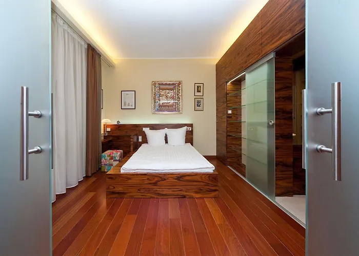 Louren - The Bridge Inn 4* Prague