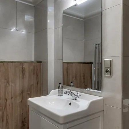 아파트호텔 Louren - The Bridge