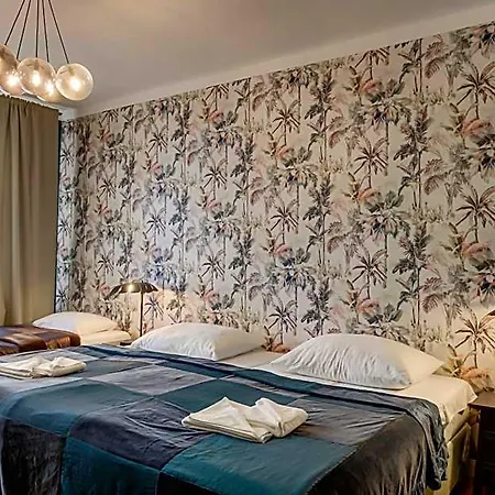 Louren - The Bridge Aparthotel Praag