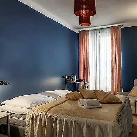 Louren - The Bridge Aparthotel Praag