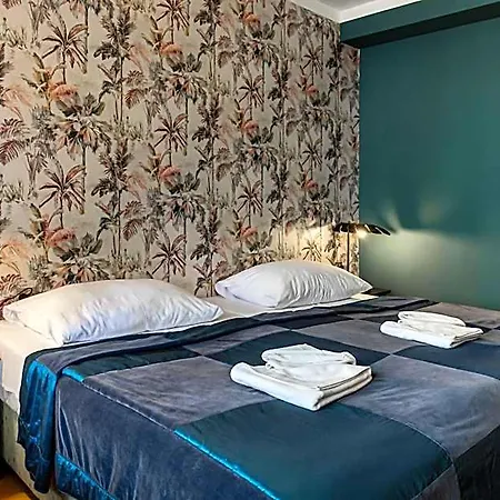 Louren - The Bridge Aparthotel 4*