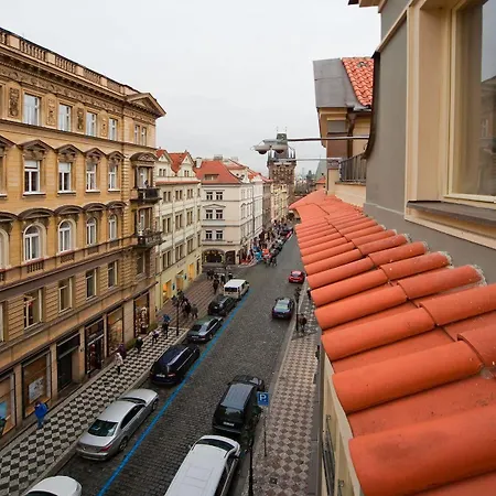 Louren - The Bridge 4* 프라하