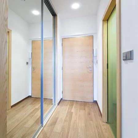 Louren - The Bridge 4* 프라하