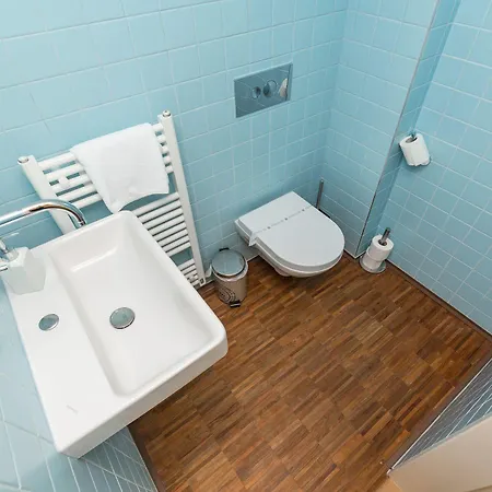 Louren - The Bridge 프라하