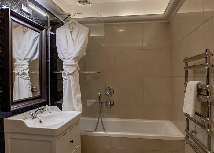 Апарт-отель Louren - The Bridge