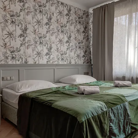 Ξενοδοχείο με διαμερίσματα Louren - The Bridge Πράγα