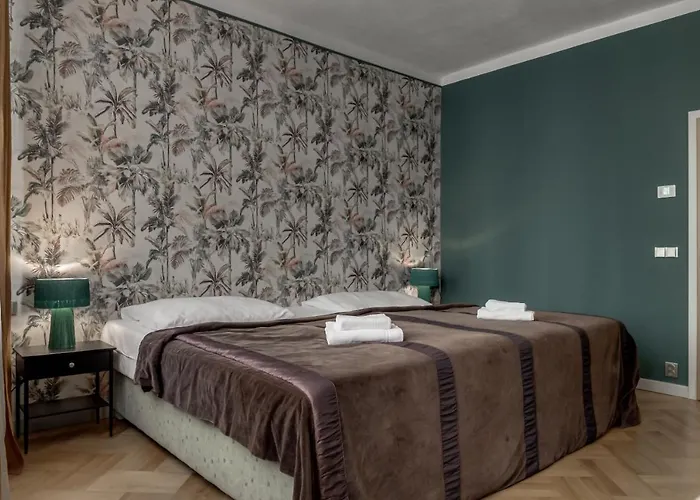 Louren - The Bridge 4* Praga