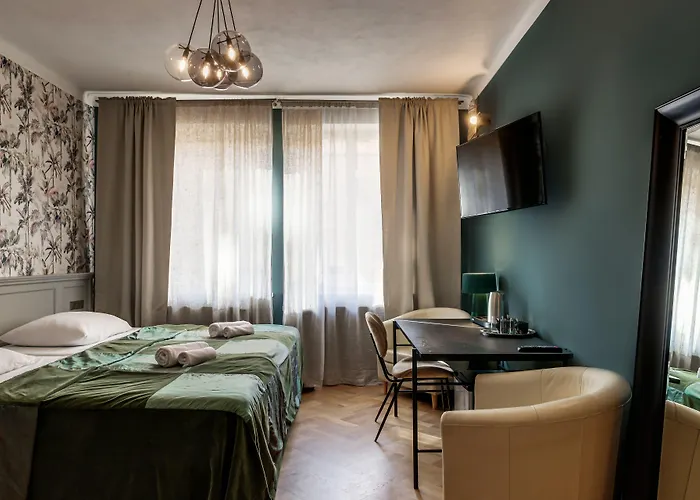Hotel apartamentowy Louren - The Bridge 4*