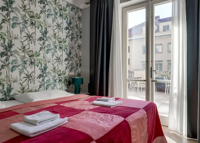 Hotel apartamentowy Louren - The Bridge 4*