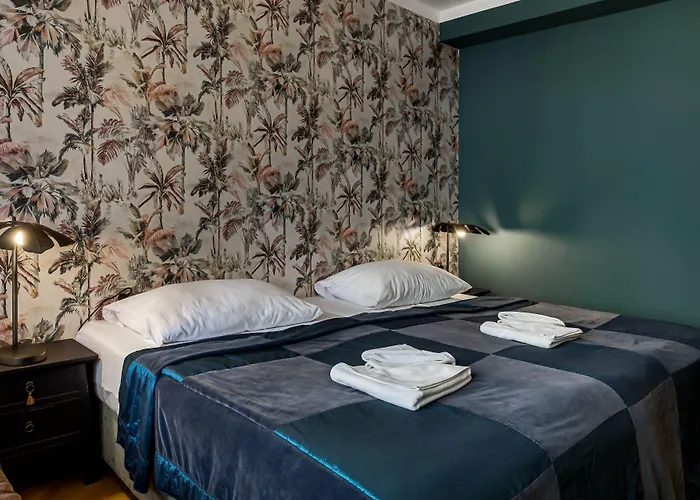 Louren - The Bridge Hotel apartamentowy Praga